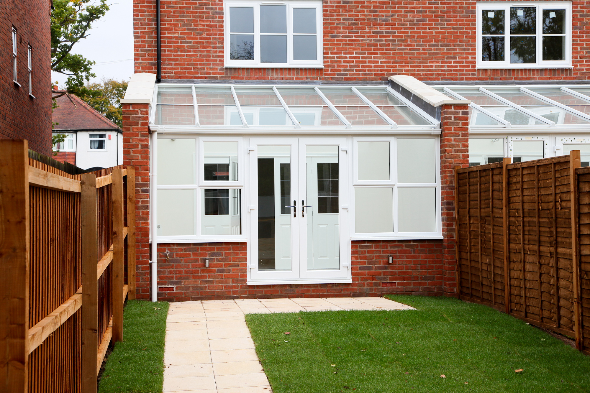 Featured image for Lean To Conservatory: A Stylish, Space-Saving Choice for Your Home